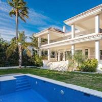 Villa in Spain, Andalucia, 339 sq.m.