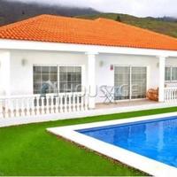 Villa in Spain, Canary Islands, Santa Cruz de Tenerife, 250 sq.m.