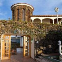 Villa in Spain, Canary Islands, Santa Cruz de Tenerife, 800 sq.m.