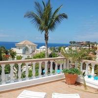 Villa in Spain, Canary Islands, Santa Cruz de Tenerife, 200 sq.m.