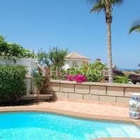 Villa in Spain, Canary Islands, Santa Cruz de Tenerife, 200 sq.m.