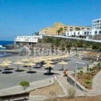Villa in Spain, Canary Islands, Santa Cruz de Tenerife, 910 sq.m.