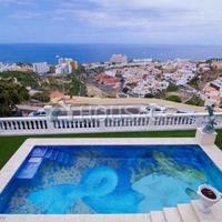 Villa in Spain, Canary Islands, Santa Cruz de Tenerife, 400 sq.m.