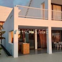 Villa in Spain, Canary Islands, Santa Cruz de Tenerife, 250 sq.m.