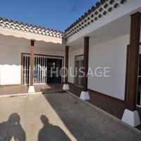Villa in Spain, Canary Islands, Santa Cruz de Tenerife, 130 sq.m.
