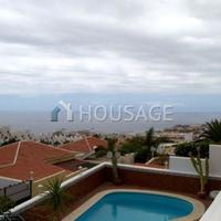 Villa in Spain, Canary Islands, Santa Cruz de Tenerife, 170 sq.m.