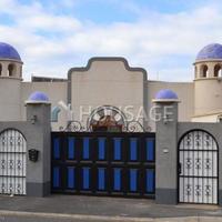 Villa in Spain, Canary Islands, Santa Cruz de Tenerife, 100 sq.m.