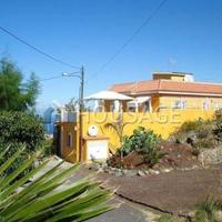 Villa in Spain, Canary Islands, Santa Cruz de Tenerife