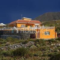 Villa in Spain, Canary Islands, Santa Cruz de Tenerife