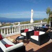 Villa in Spain, Canary Islands, Santa Cruz de Tenerife