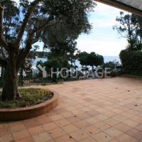 Townhouse in Spain, Catalunya, Girona, 550 sq.m.