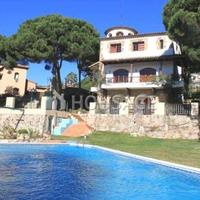 Villa in Spain, Catalunya, Girona, 240 sq.m.