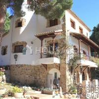 Villa in Spain, Catalunya, Girona, 240 sq.m.