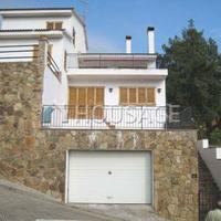 Villa in Spain, Catalunya, Girona, 237 sq.m.