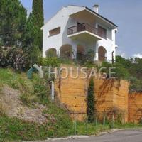 Villa in Spain, Catalunya, Girona, 272 sq.m.