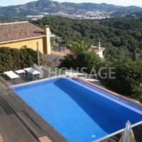 Villa in Spain, Catalunya, Girona, 375 sq.m.