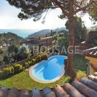 Villa in Spain, Catalunya, Girona, 200 sq.m.