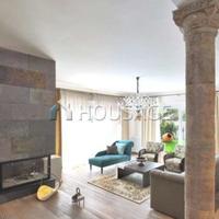 Villa in Spain, Catalunya, Girona, 340 sq.m.