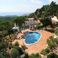 Вилла в Испании, Каталония, Жирона, 300 кв.м.