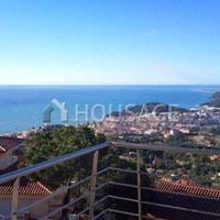 House in Spain, Catalunya, Girona, 450 sq.m.