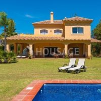 Villa in Spain, Andalucia, 711 sq.m.