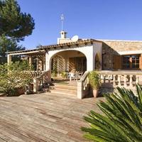 Villa in Spain, Balearic Islands, Palma, 230 sq.m.