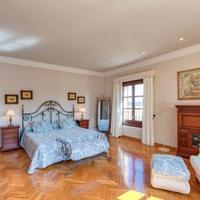 Villa in Spain, Balearic Islands, Palma, 400 sq.m.