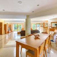 Villa in Spain, Balearic Islands, Palma, 325 sq.m.