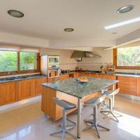 Villa in Spain, Balearic Islands, Palma, 325 sq.m.