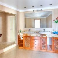 Villa in Spain, Balearic Islands, Palma, 325 sq.m.