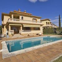 Villa in Spain, Balearic Islands, Palma, 365 sq.m.