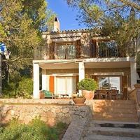 Villa in Spain, Balearic Islands, Palma, 251 sq.m.