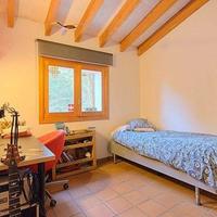 Villa in Spain, Balearic Islands, Palma, 251 sq.m.