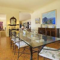 Villa in Spain, Balearic Islands, Palma, 1650 sq.m.