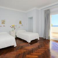 Villa in Spain, Balearic Islands, Palma, 1650 sq.m.