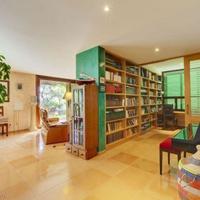 Villa in Spain, Balearic Islands, Palma, 320 sq.m.