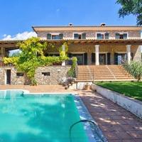 Villa in Spain, Balearic Islands, Palma, 495 sq.m.