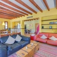 House in Spain, Balearic Islands, Palma, 255 sq.m.