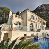 Villa in Spain, Balearic Islands, Palma, 690 sq.m.