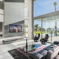 Villa in Spain, Andalucia, 1045 sq.m.