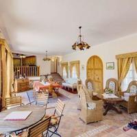 House in Spain, Balearic Islands, Palma, 324 sq.m.