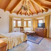 House in Spain, Balearic Islands, Palma, 324 sq.m.