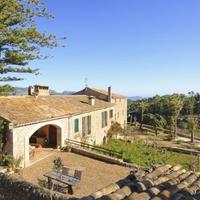 Дом в Испании, Балеарские Острова, Пальма, 1800 кв.м.