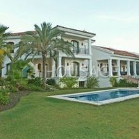 Villa in Spain, Andalucia, 770 sq.m.