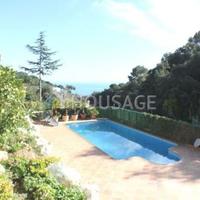 Villa in Spain, Catalunya, Girona, 320 sq.m.