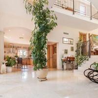 Villa in Spain, Balearic Islands, Palma, 380 sq.m.