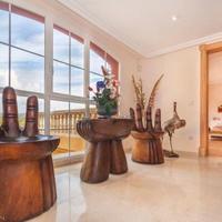 Villa in Spain, Balearic Islands, Palma, 380 sq.m.