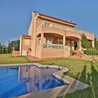 Villa in Spain, Balearic Islands, Palma, 280 sq.m.