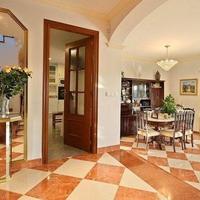 Villa in Spain, Balearic Islands, Palma, 280 sq.m.