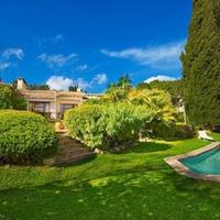 Villa in Spain, Balearic Islands, Palma, 366 sq.m.